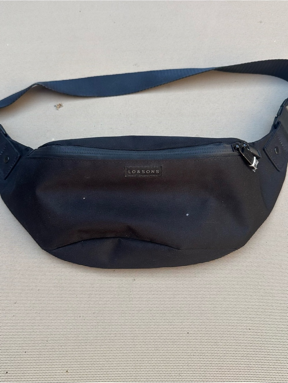 Lo & Sons Black Belt Bag